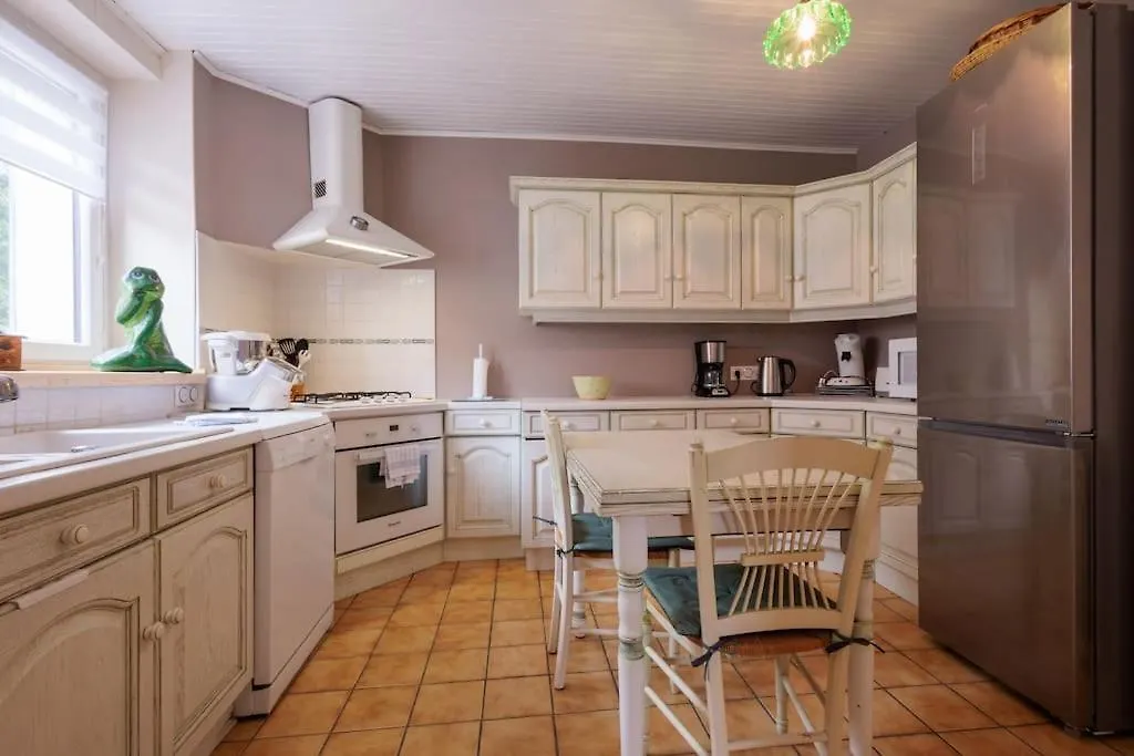 بيت للعطل La Maison Du Lac Du Grobon ماكاتييو سورْ شالارْ